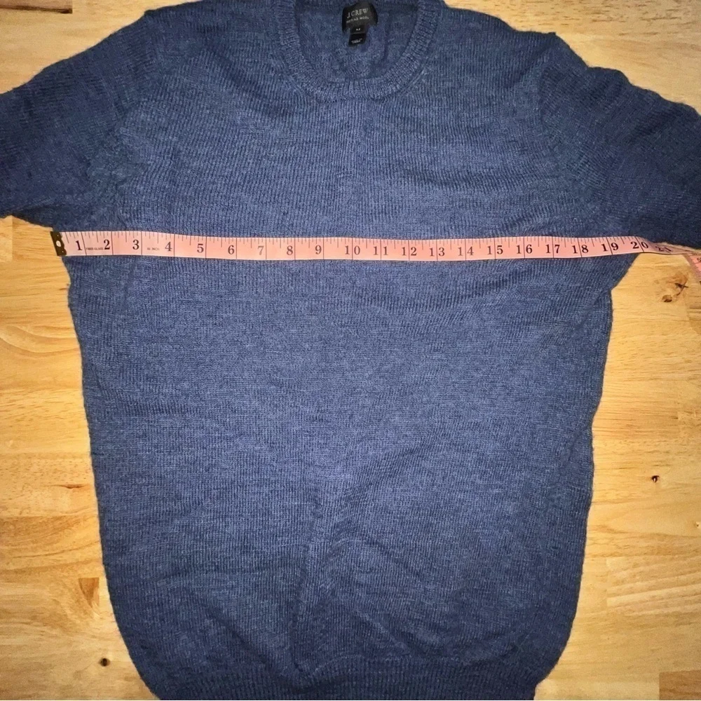 J.Crew Men’s Slim Fit Merino Wool Sweater – Size M